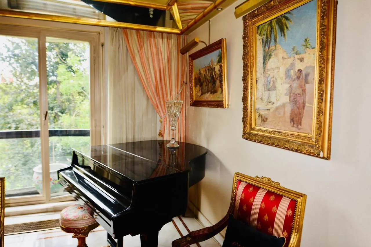 Apartment Arc De Triomphe - Foch Palace Paris